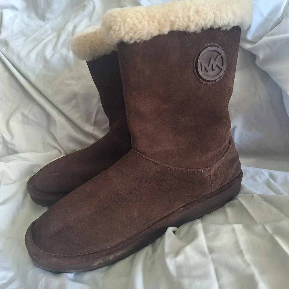 Michael‎ Kors Cream Leather Boots with Fur